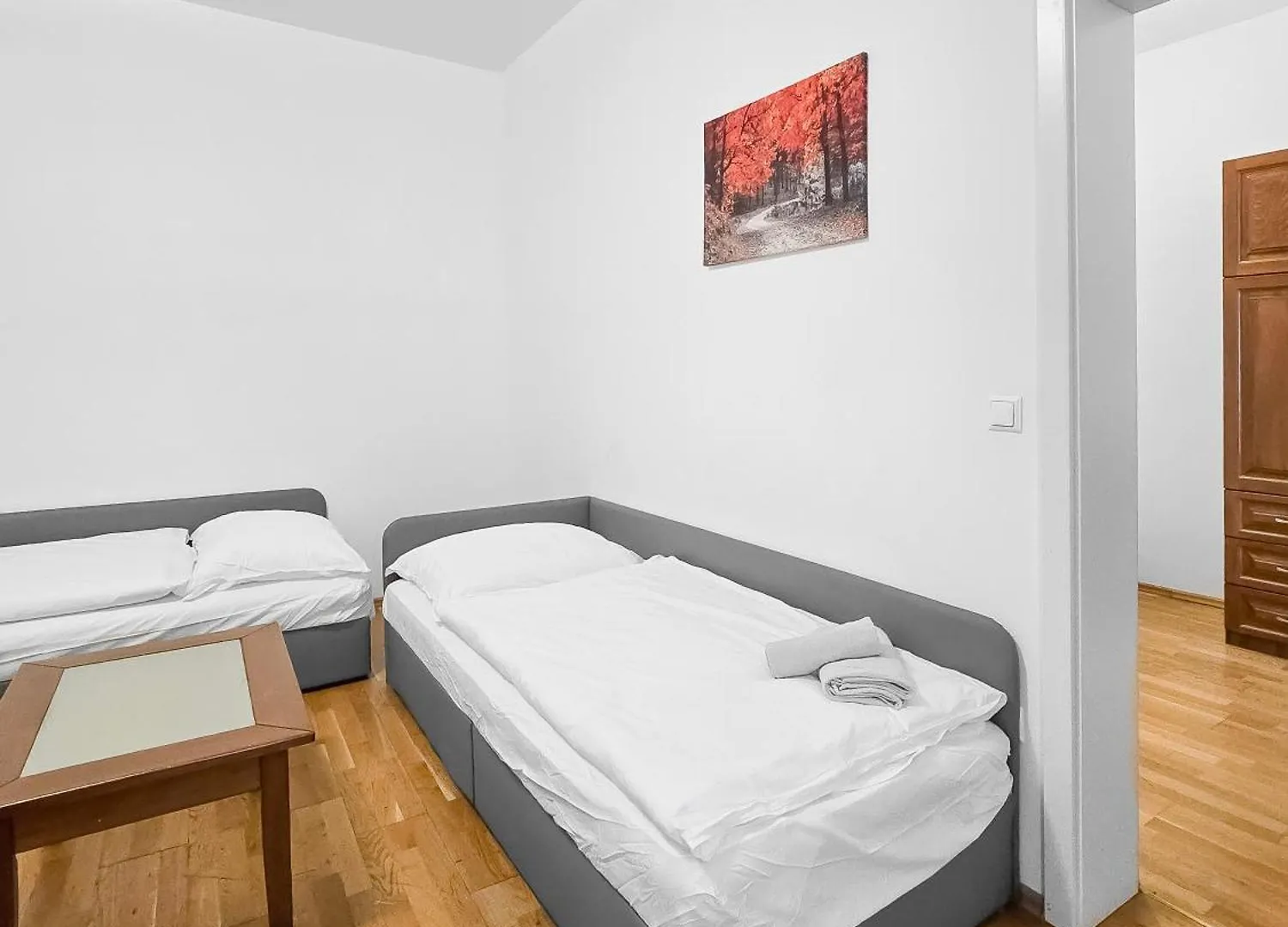 Apartment Elegant 3-Bedroom Getaway With Balcony For Groups Up To 7 Vienna