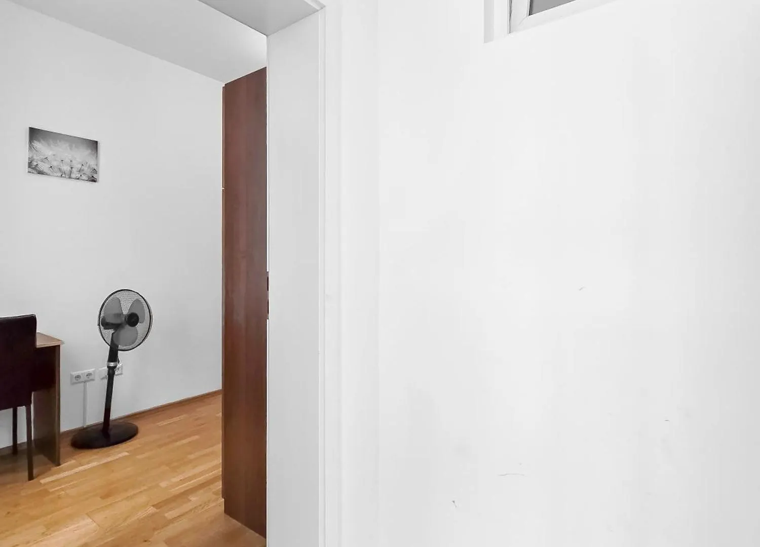 Elegant 3-Bedroom Getaway With Balcony For Groups Up To 7 Vienna Apartment