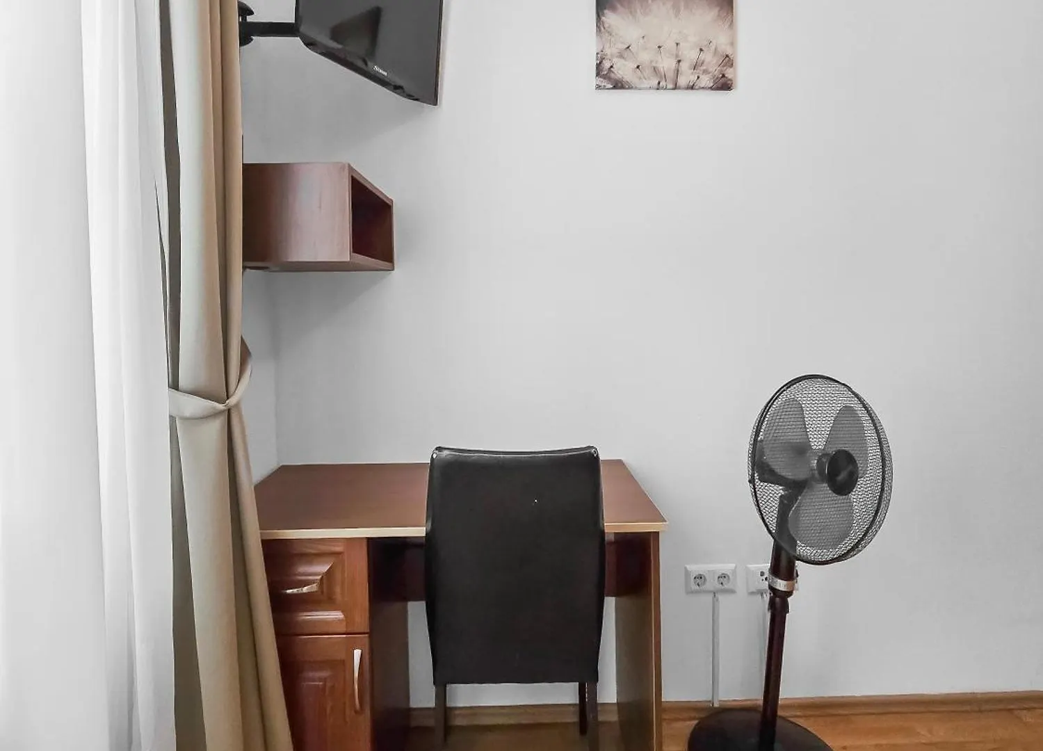 Apartment Elegant 3-Bedroom Getaway With Balcony For Groups Up To 7 Vienna